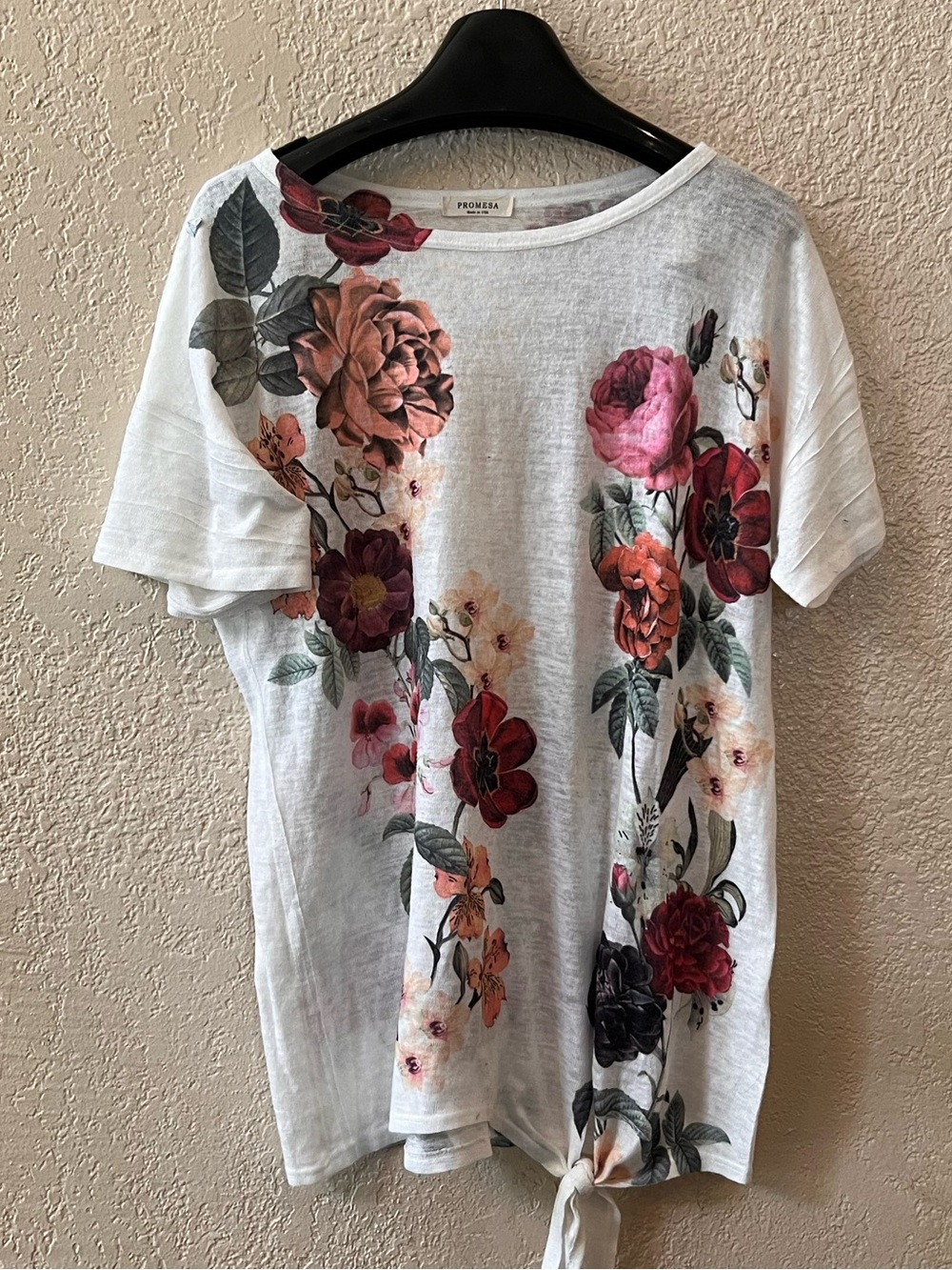 Promesa‎ Knit Top Sz Large White With Floral Design Side
Tie Lightweight